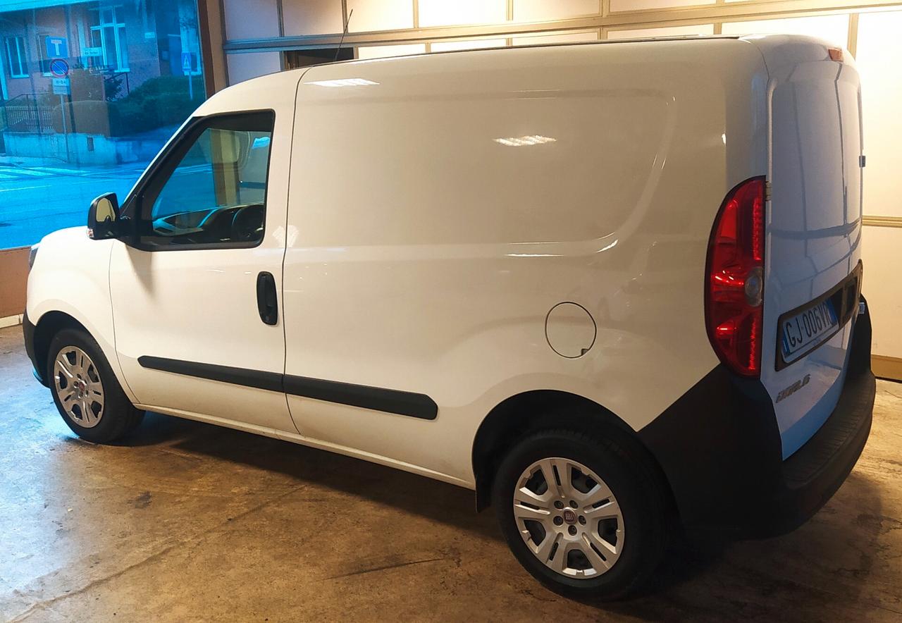 FIAT DOBLO' CARGO 1600 JTD 120 CV 3 POSTI