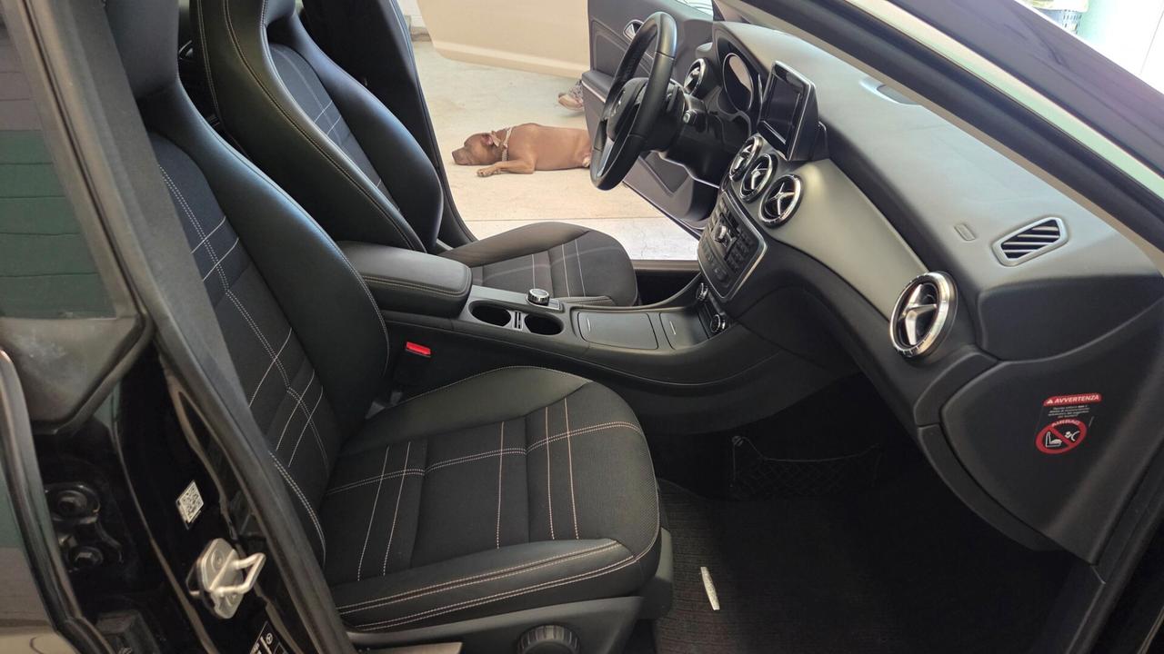 Mercedes-benz CLA 200 automatica Premium unico proprietario