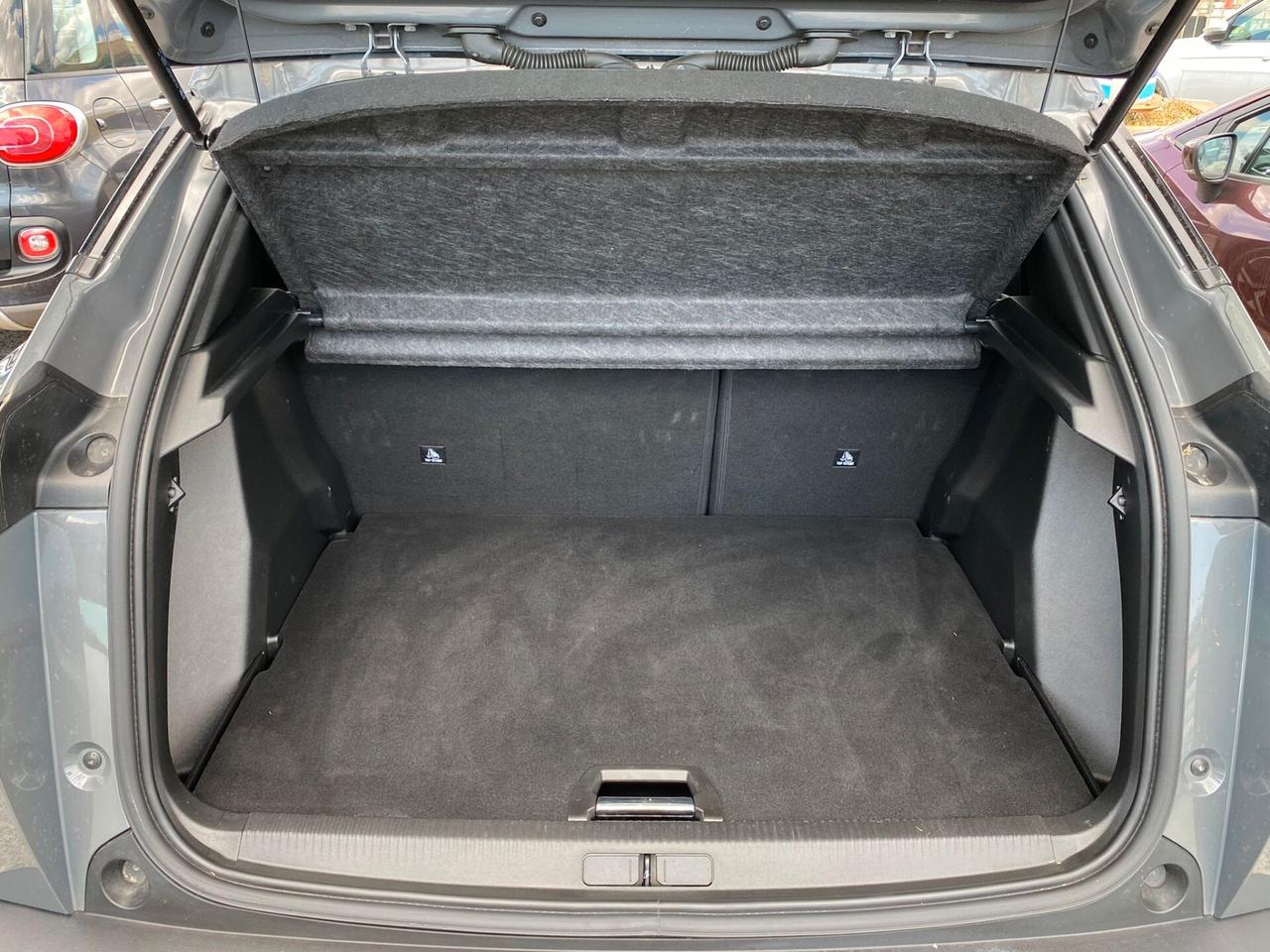 Peugeot 2008 New 1.2 PureTech 100cv S&S Modello Allure