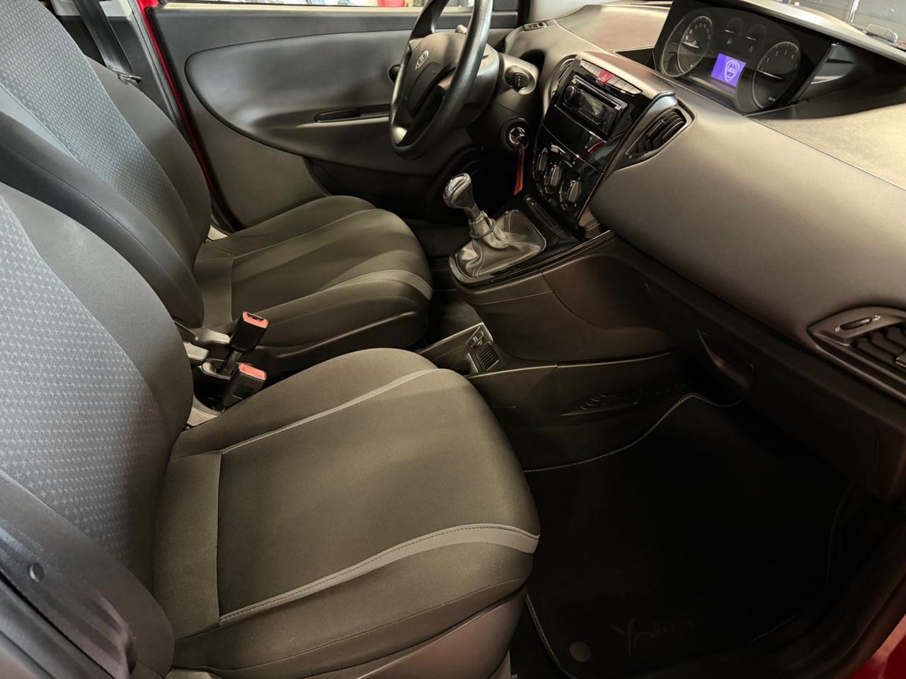 Lancia Ypsilon 0.9 TwinAir 85 CV 5 porte S&S DFN Gold