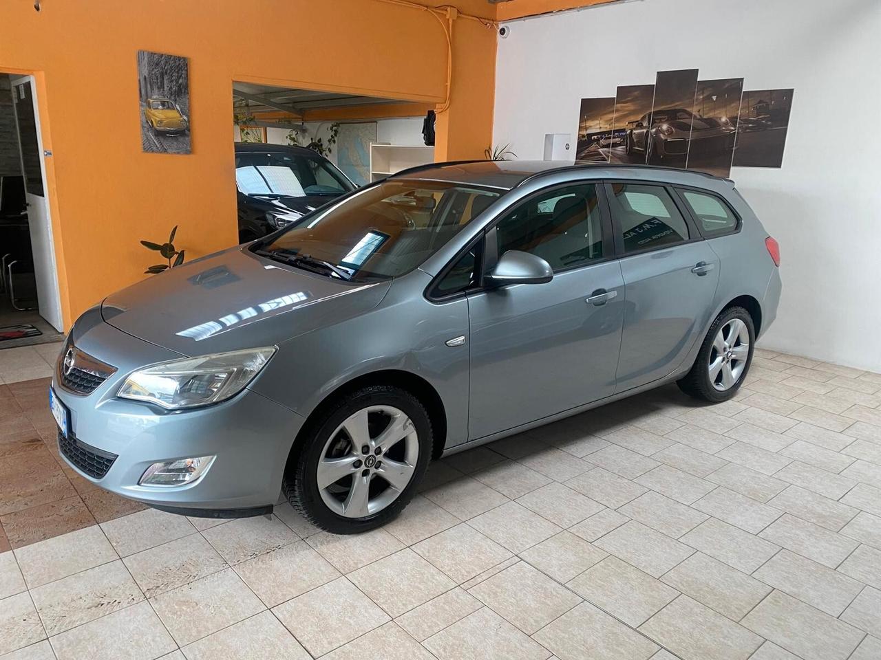Opel Astra 1.4 Turbo 140CV Sports Tourer GPL Tech Cosmo