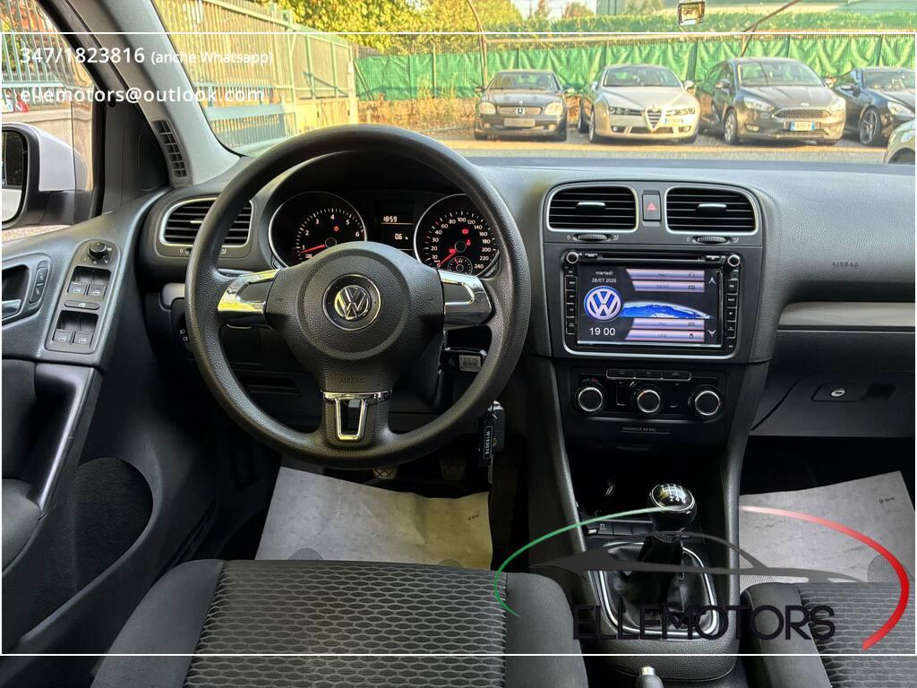 Volkswagen Golf VI 2008 VOLKSWAGEN GOLF 1.6 TDI COMFORTLINE UNICO PROP. NAVI LED PDC