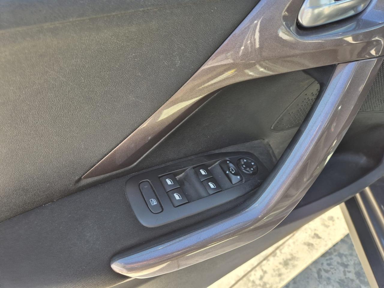 Peugeot 2008 BlueHDi 100 Allure