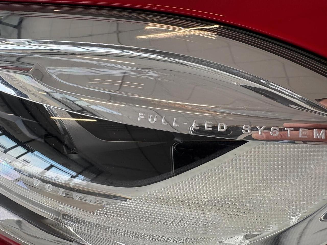Volvo V40 R-DESIGN D2 2.0 120 CV 6mt