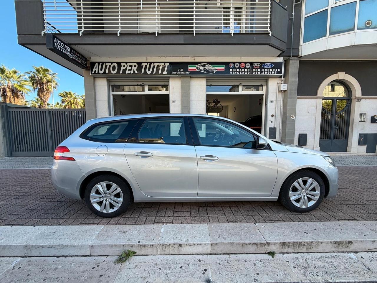 Peugeot 308 BlueHDi 120 S&S Business