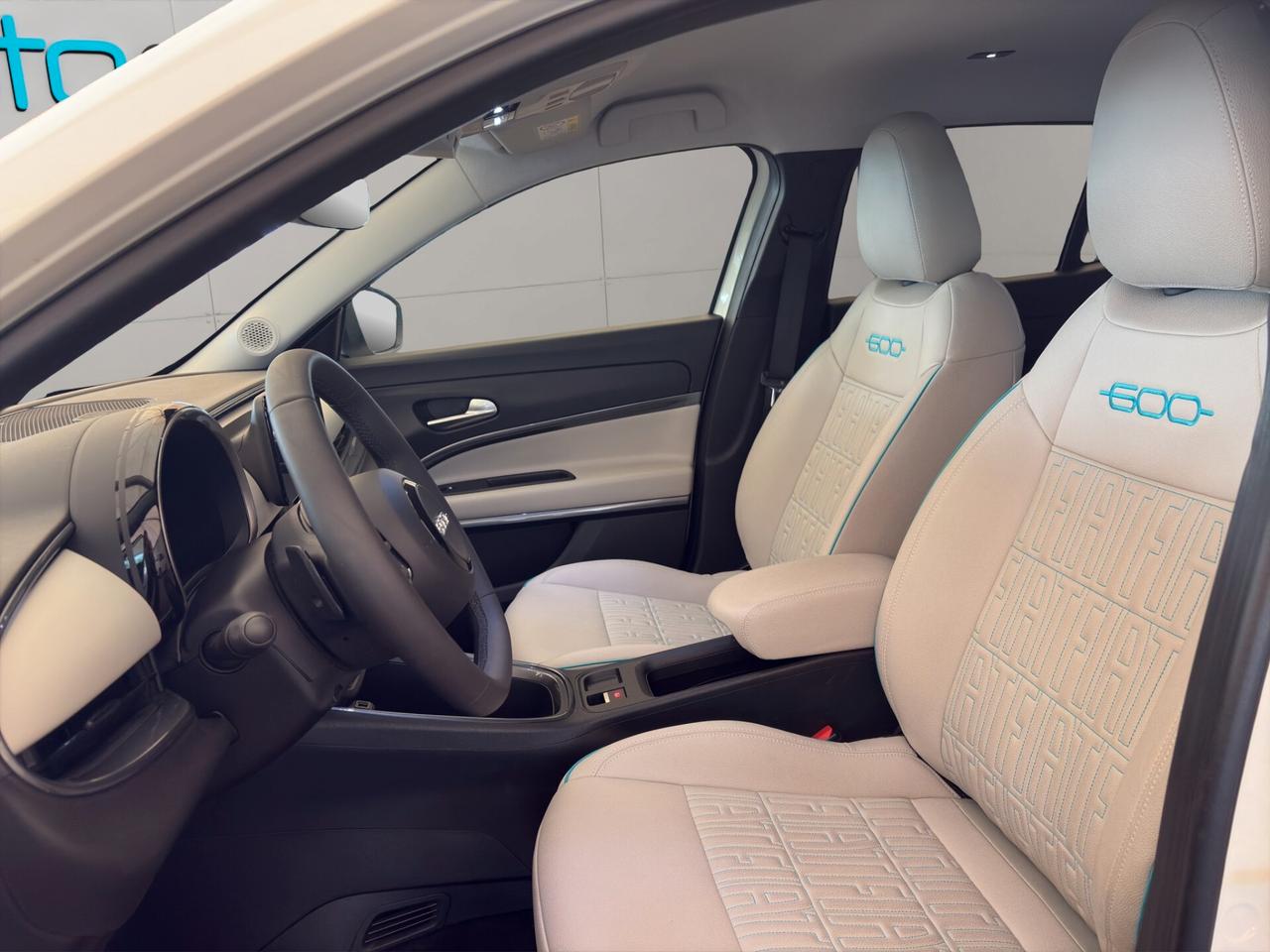 Fiat 600 Hybrid 100 CV DCT MHEV La Prima