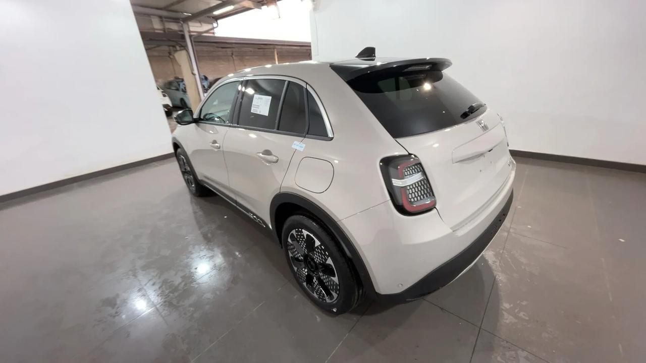Fiat 600 Hybrid DCT MHEV 110cv La Prima '25 Km 0