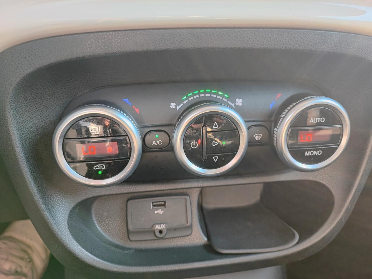 Fiat 500L 1.6 Multijet 105 CV Trekking