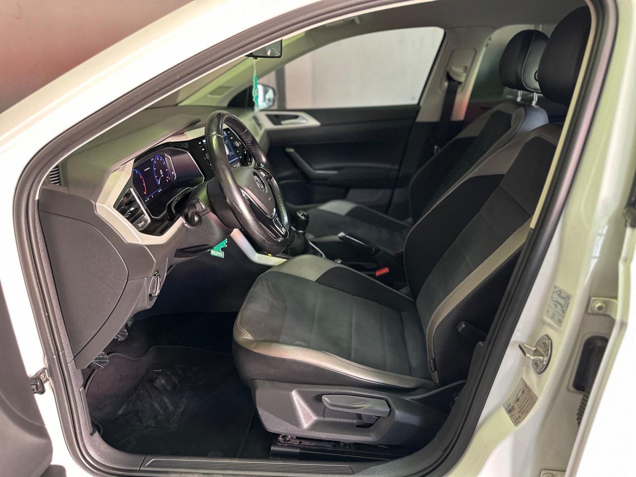 Volkswagen Polo 1.0 TSI 115 CV R-LINE