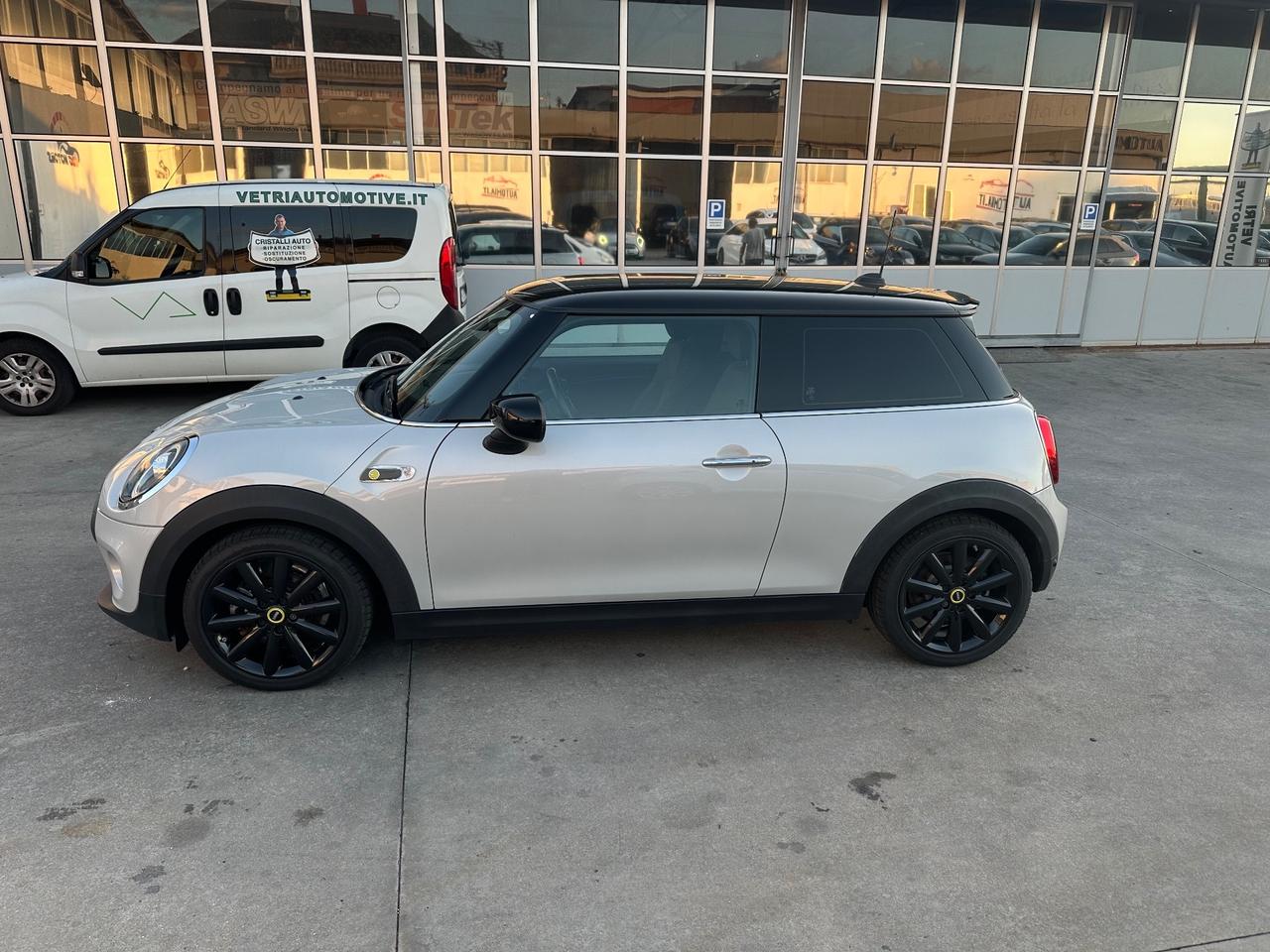 Mini Mini Full Electric Mini Cooper SE