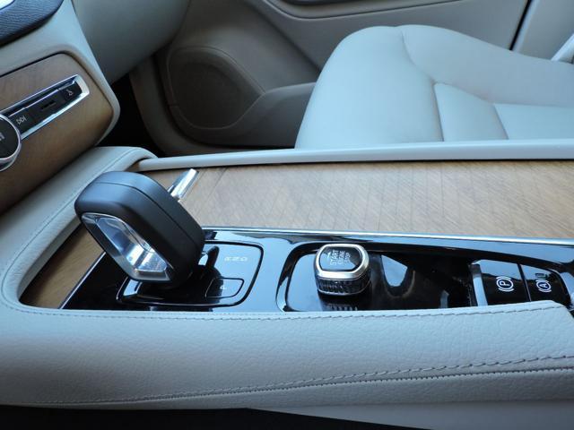 VOLVO XC90 B5 (d) AWD automatico 7 posti Core