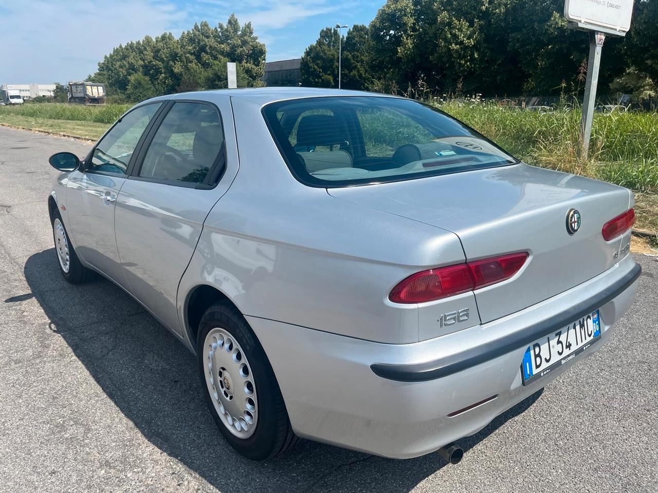 Alfa Romeo 156 1.6i 16V Twin Spark cat Distinctive