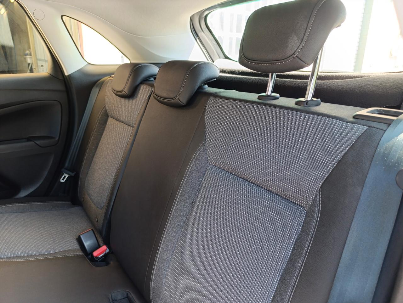 Opel Crossland 1.2 benzina Elegance