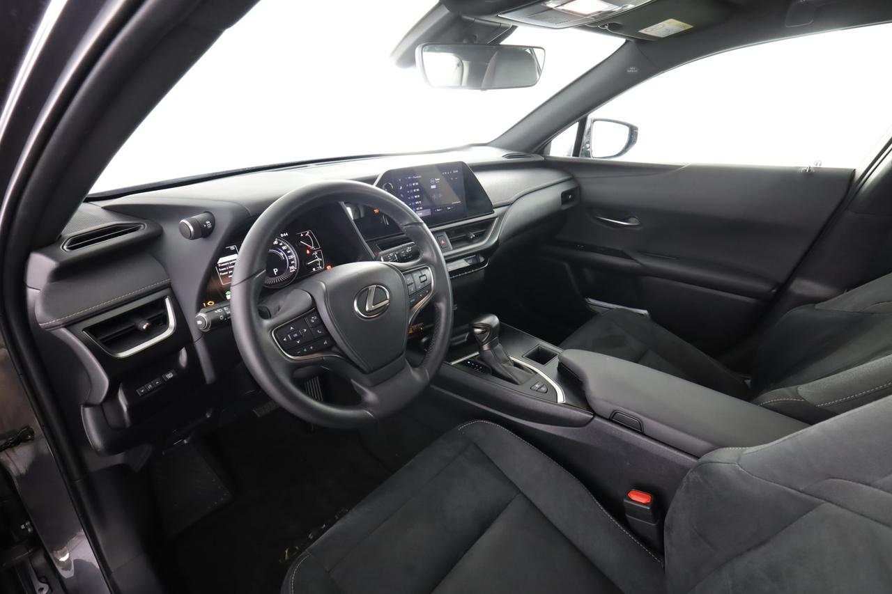 LEXUS UX Hybrid Urban