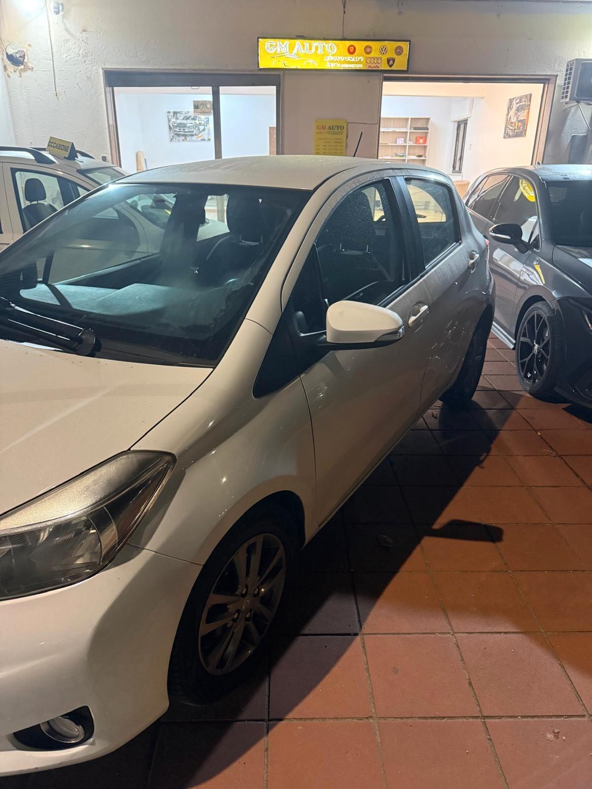 Toyota Yaris 1.4 D-4D 5 porte Active