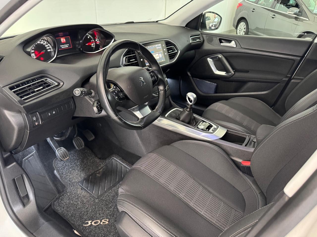 Peugeot 308 BlueHDi 130 S&S Allure