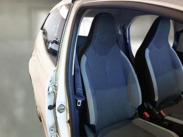 TOYOTA Aygo Connect 1.0 VVT-i 72CV 5 porte x-business plus