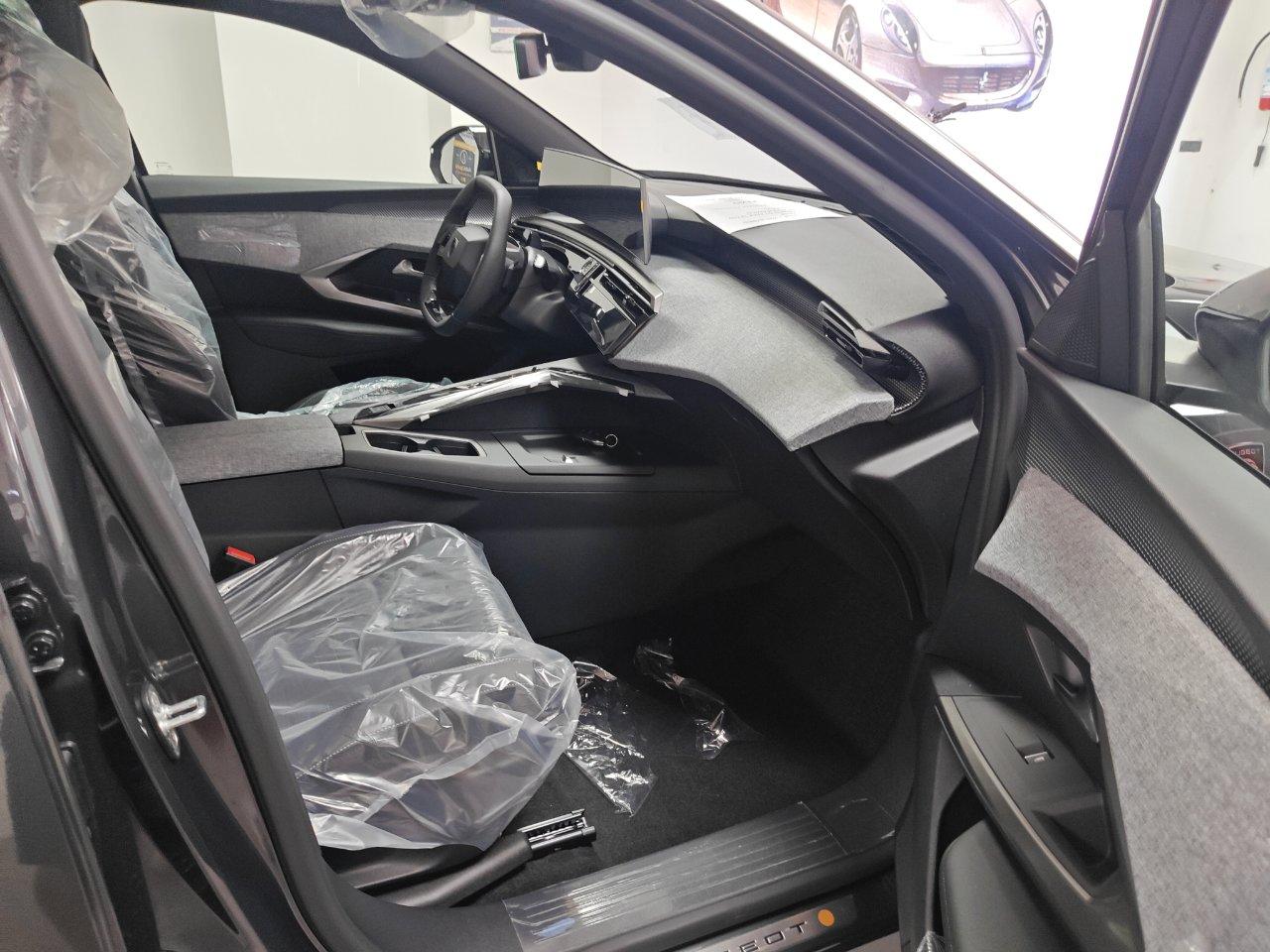 Peugeot 3008 3008 1.2 hybrid GT 145cv e-dcs6