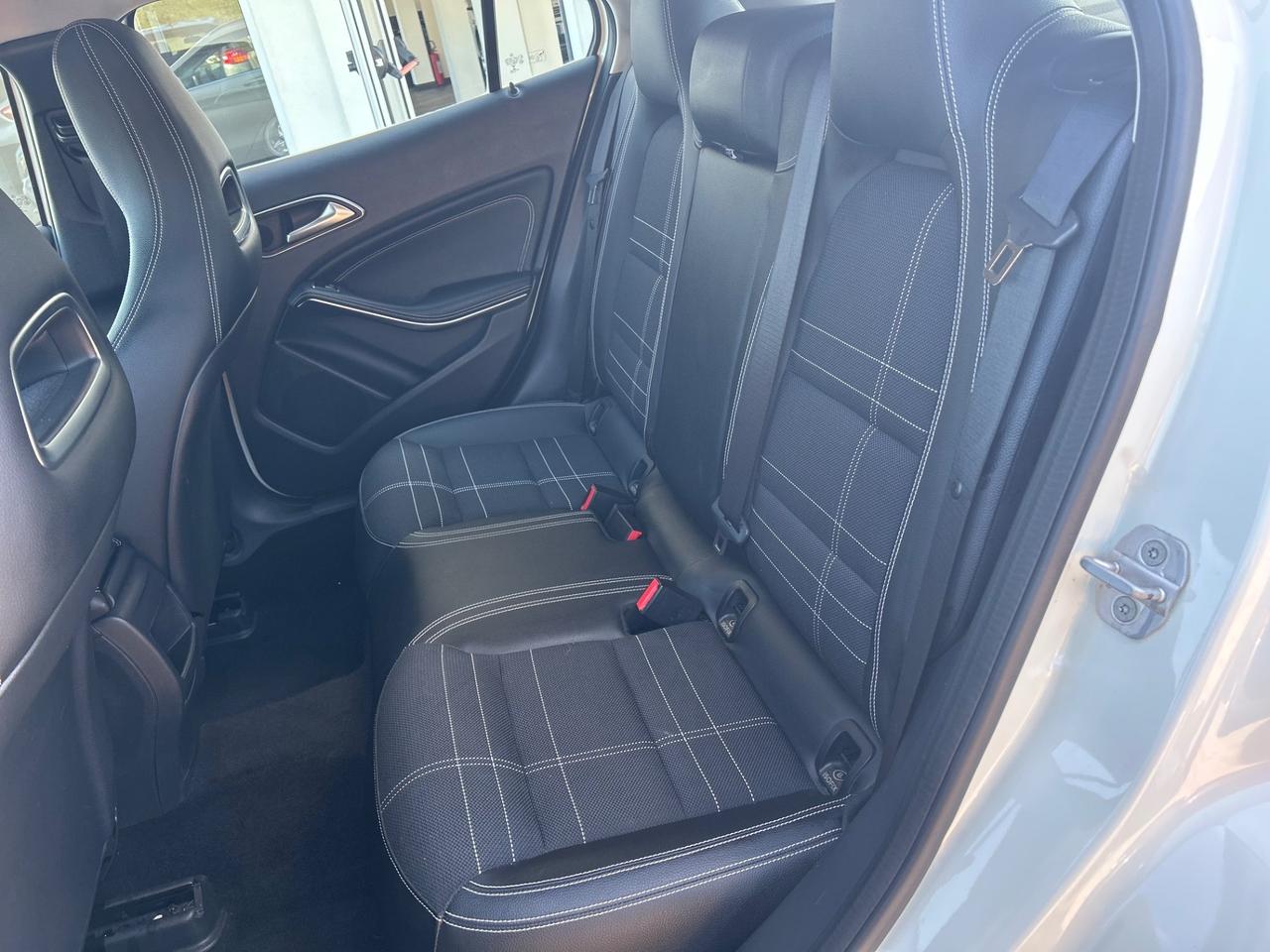 Mercedes-benz GLA 180 d Sport