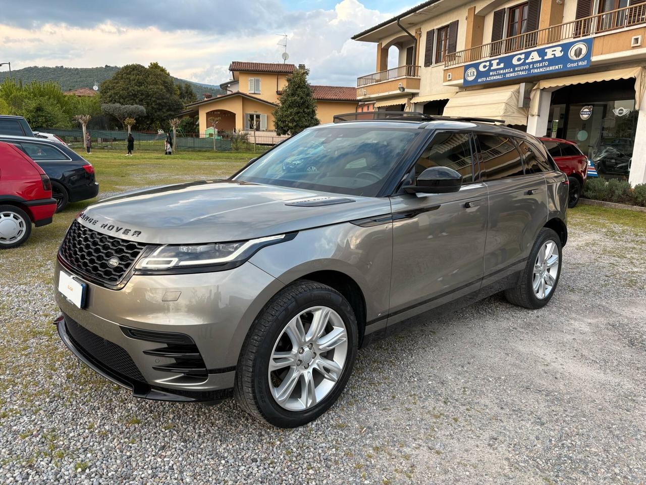 Range Rover Velar 2.0D I4 180 CV R-Dynamic HSE Tetto Aprile