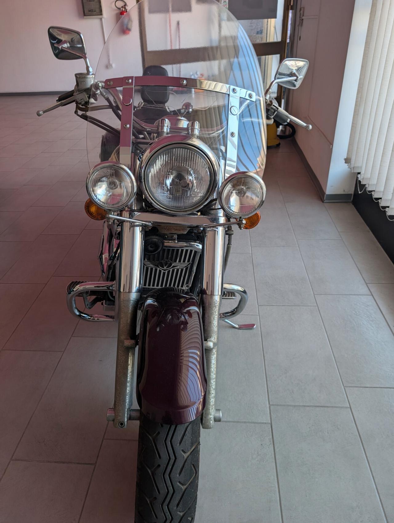 Kawasaki VN 800