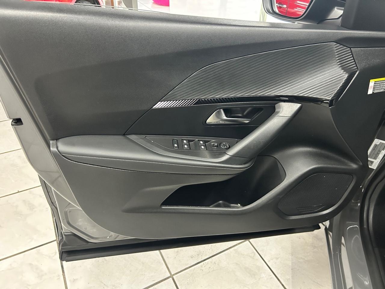 Peugeot 2008 PureTech 100 S&S Active