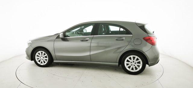 MERCEDES-BENZ A 220 d Automatic Business