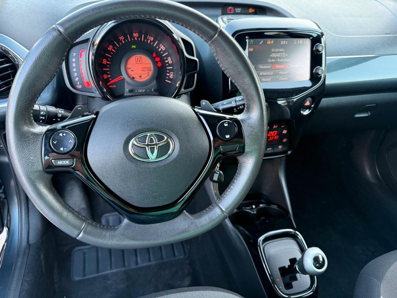 Toyota Aygo 1.0 VVT-i 69 CV 5 porte x-clusiv