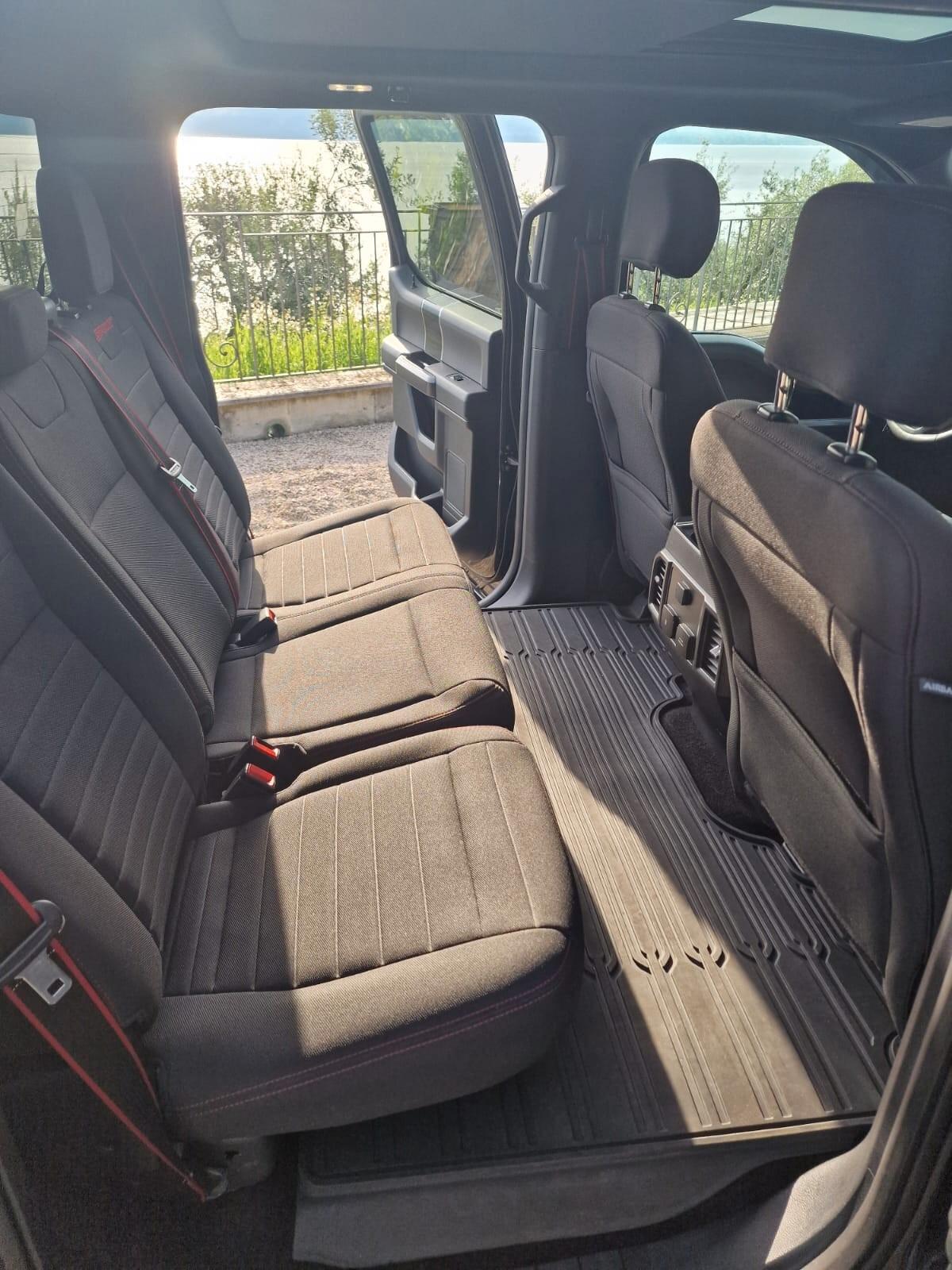 Ford F 150 Sport Crew Cab V8