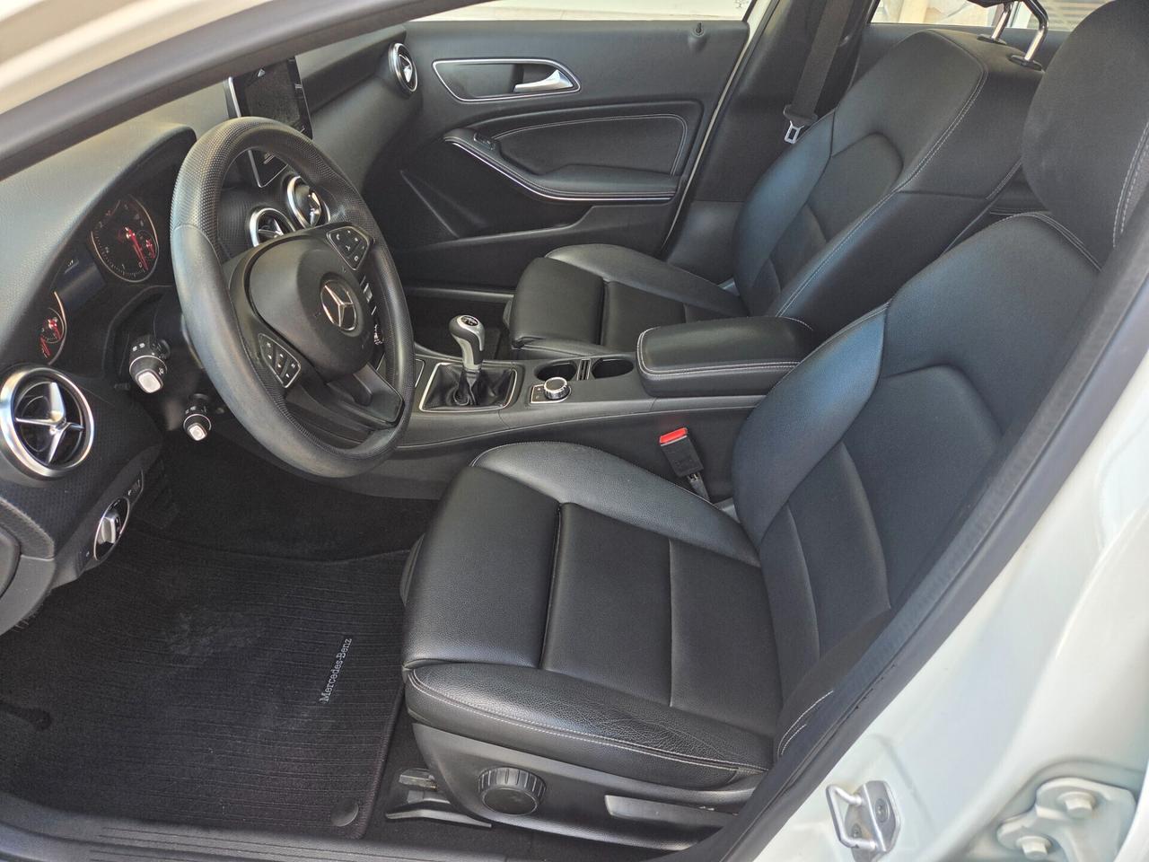 MERCEDES A180 1.5 DCI 110 CV ANNO 2016 KM CERTIF