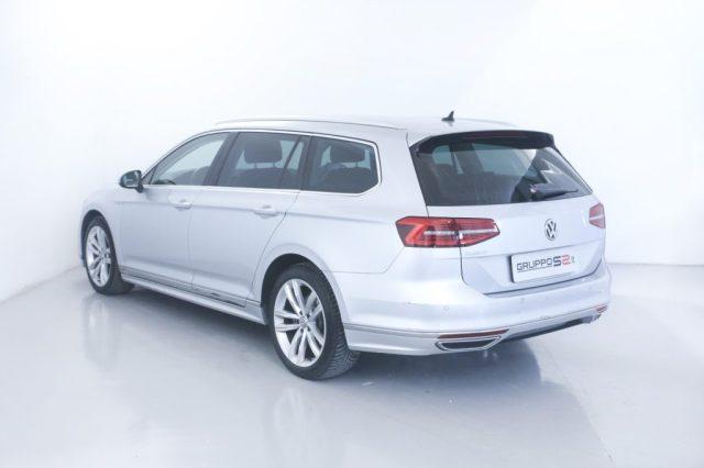 VOLKSWAGEN Passat Variant 2.0 TDI SCR 190 CV 4MOTION DSG R-LINE BMT