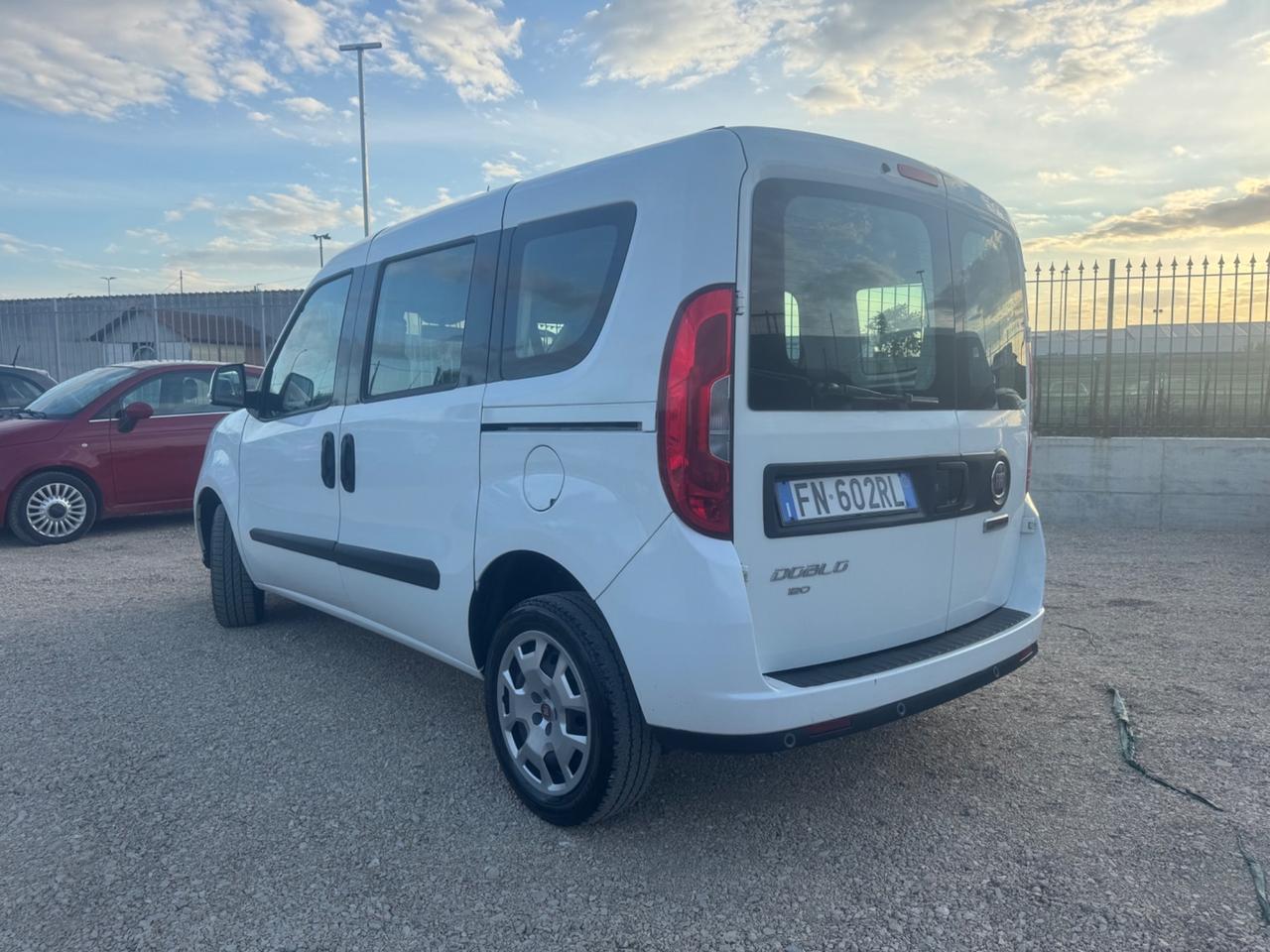 Fiat Doblò 1.6 MJT 120CV LOUNGE N1 5 POSTI