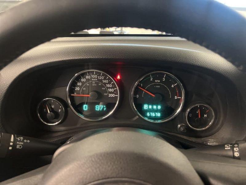 Jeep Wrangler UNLIMITED 2.8 CRD SAHARA AUTO