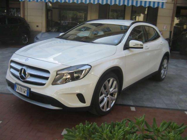 MERCEDES-BENZ GLA 200 D EXECUTIVE