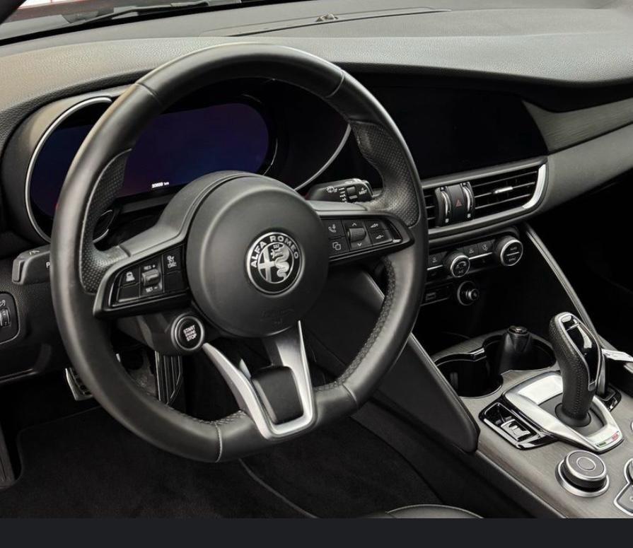 Alfa Romeo Giulia 2.0 Turbo 280 CV AWD Q4 Ti