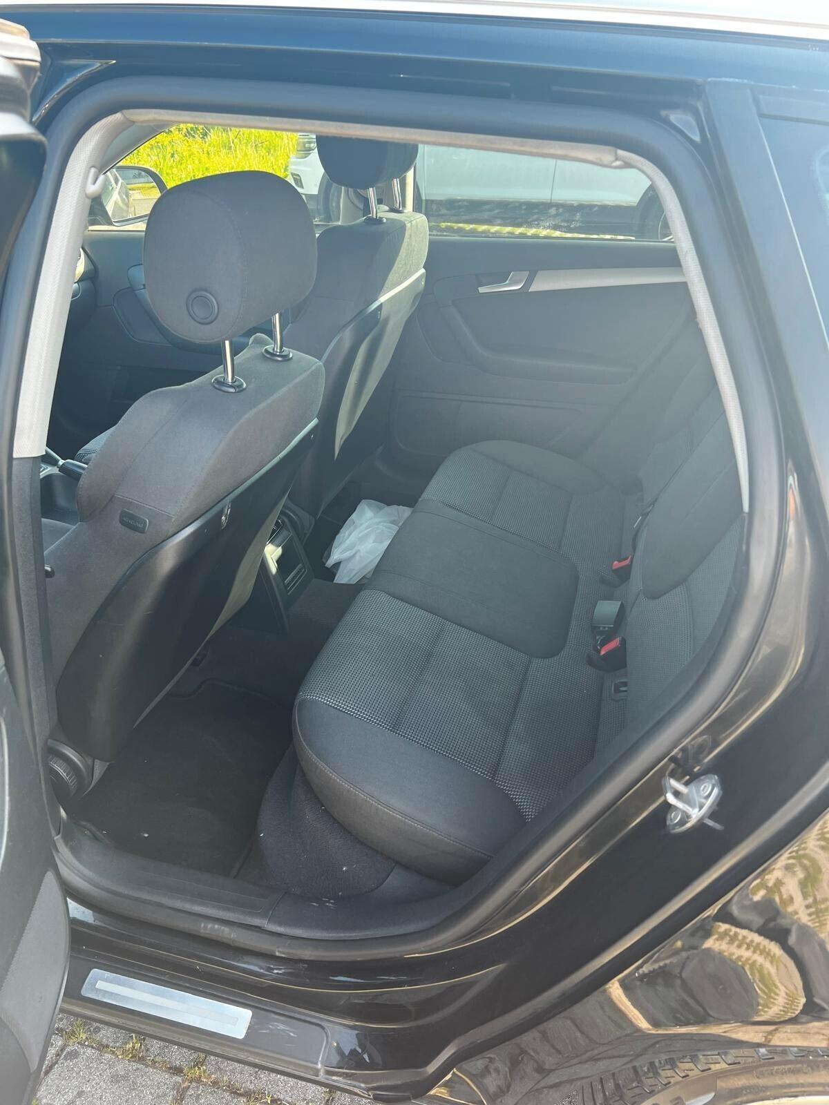 Audi A3 SPB 1.6 TDI 105 CV CR Ambition