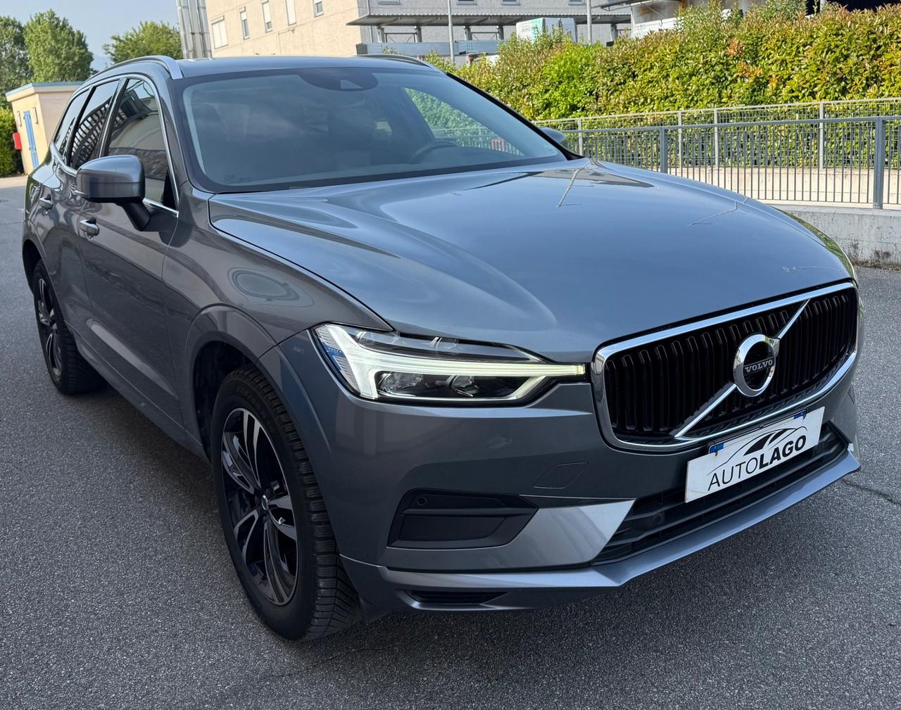 Volvo XC60 B4 (d) AWD Geartronic Business Plus