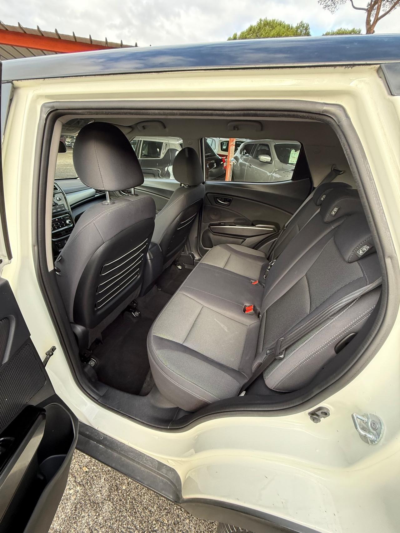 Tivoli 1.6 D /RATE/PERMUTE/IVA ESP/