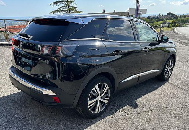 PEUGEOT 3008 BlueHDi 130 S&S Allure