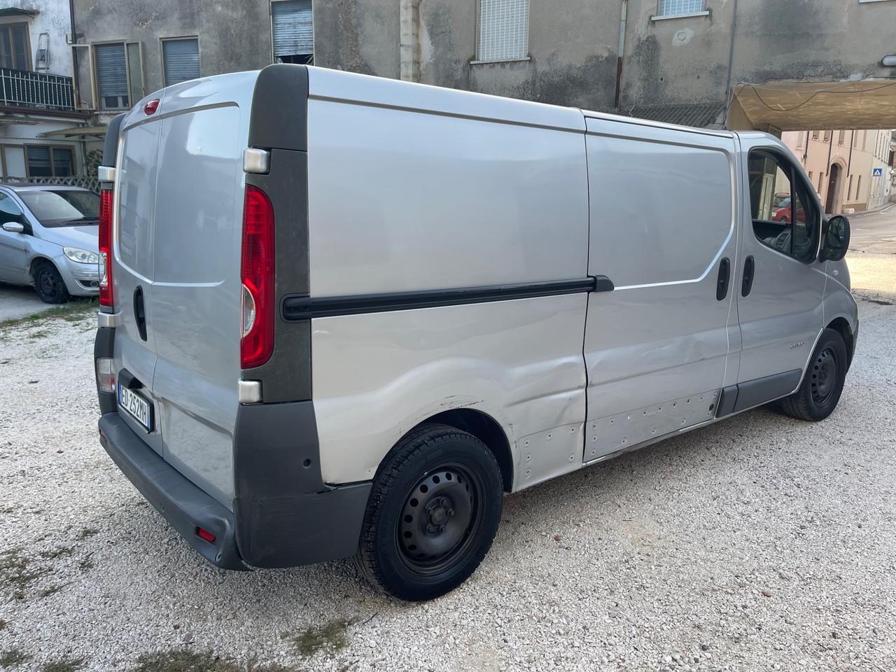 Renault Trafic T27 2.5 dCi/150 PC-TN Furgone DPF