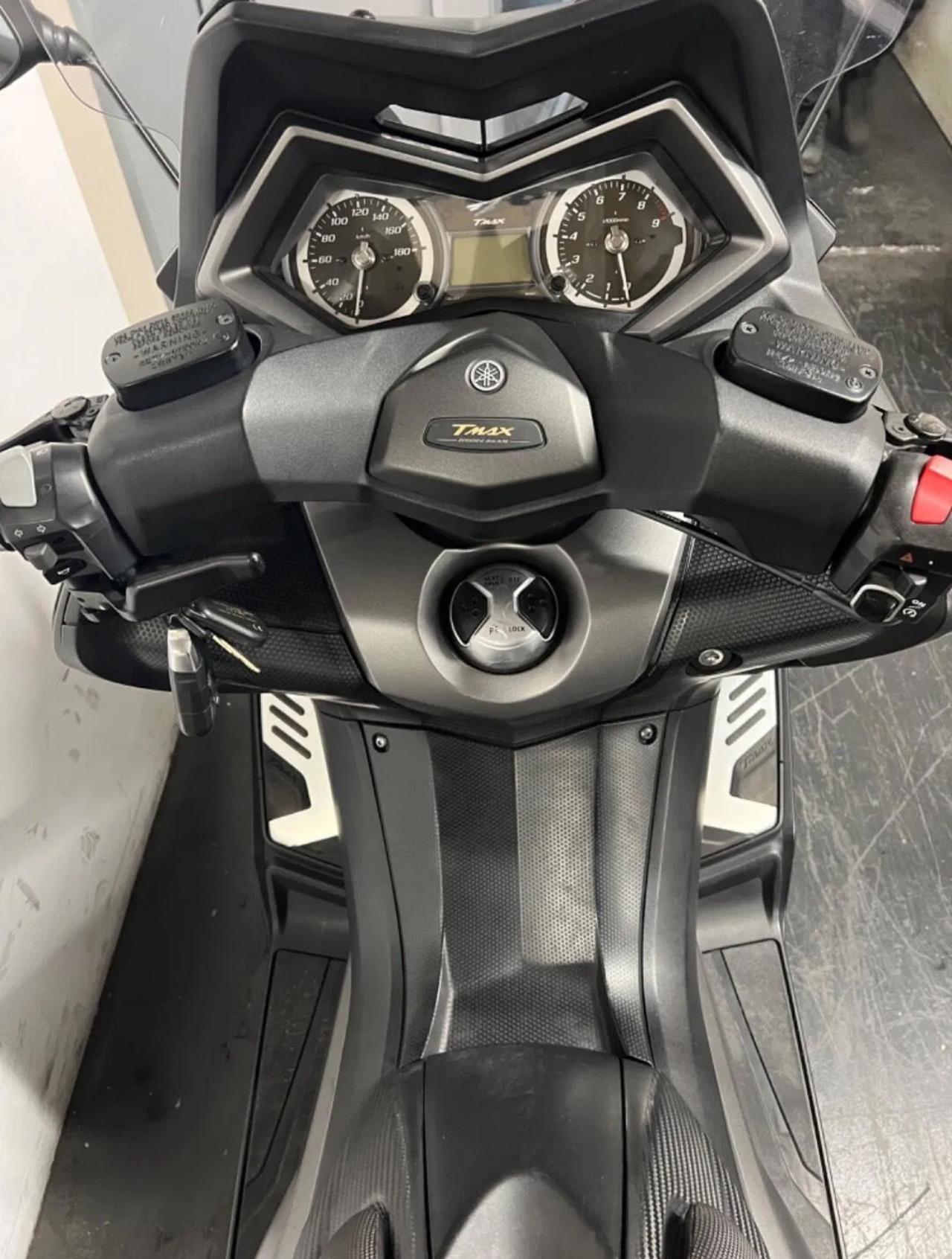 Yamaha TMAX 530