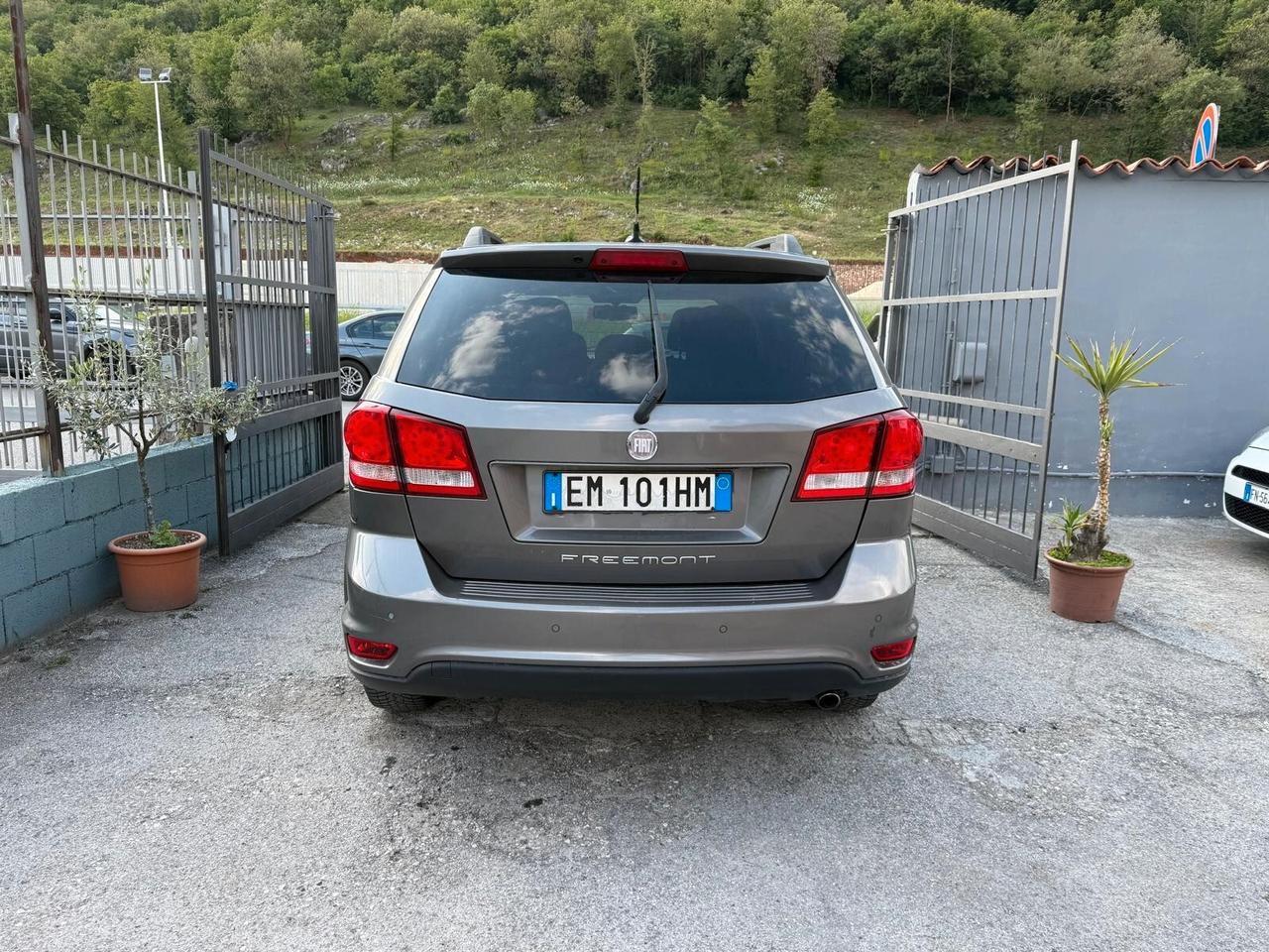 Fiat Freemont 2.0 Multijet 170 CV black code 7 POSTI
