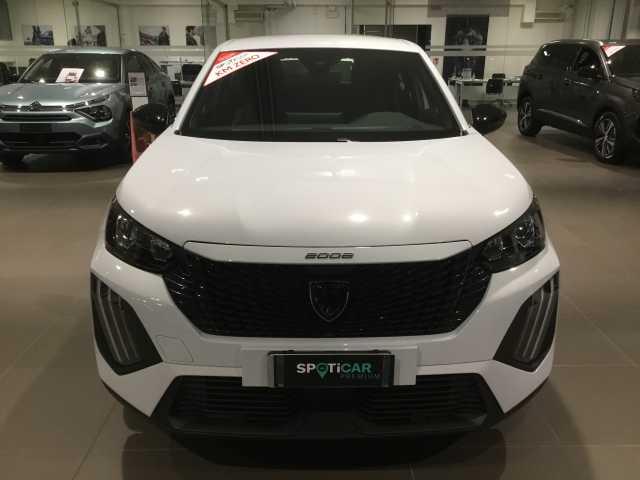 Peugeot 2008 Active 1.2 PureTech 100 cv - Km Zero