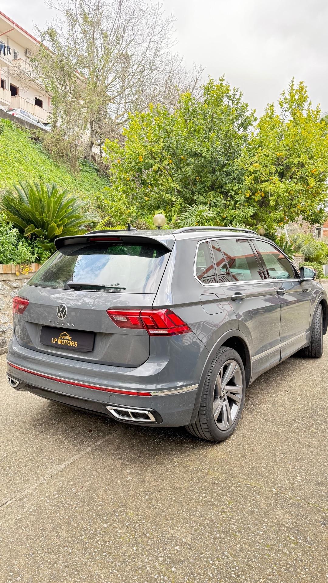 Volkswagen Tiguan 2.0 TDI 150 CV SCR DSG R-Line