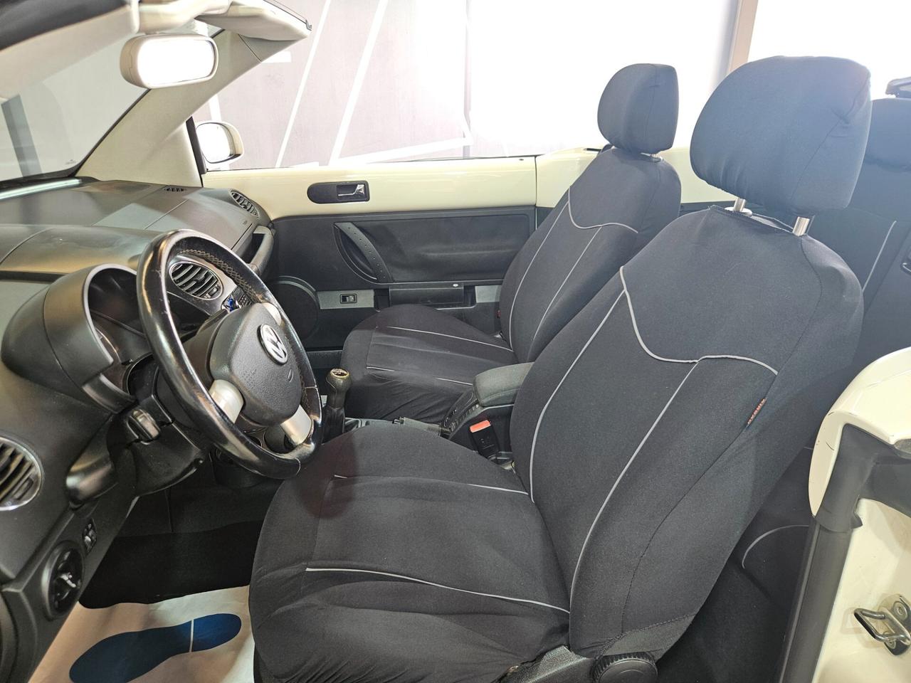 Volkswagen New Beetle Cabrio 1.6 FL