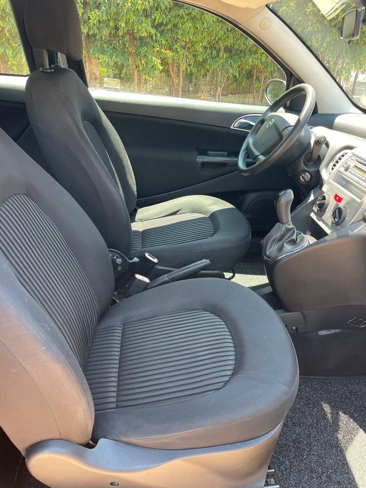 Lancia Ypsilon 1.3 MJT 75 CV 3P "Come Nuova"