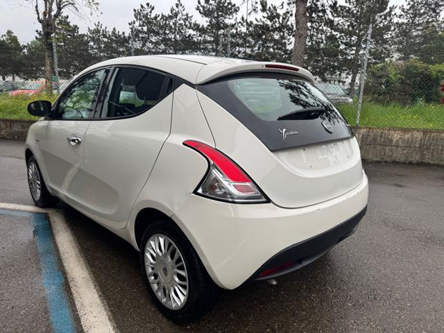 LANCIA Ypsilon 1.0 FireFly 5 porte Hybrid Silver
