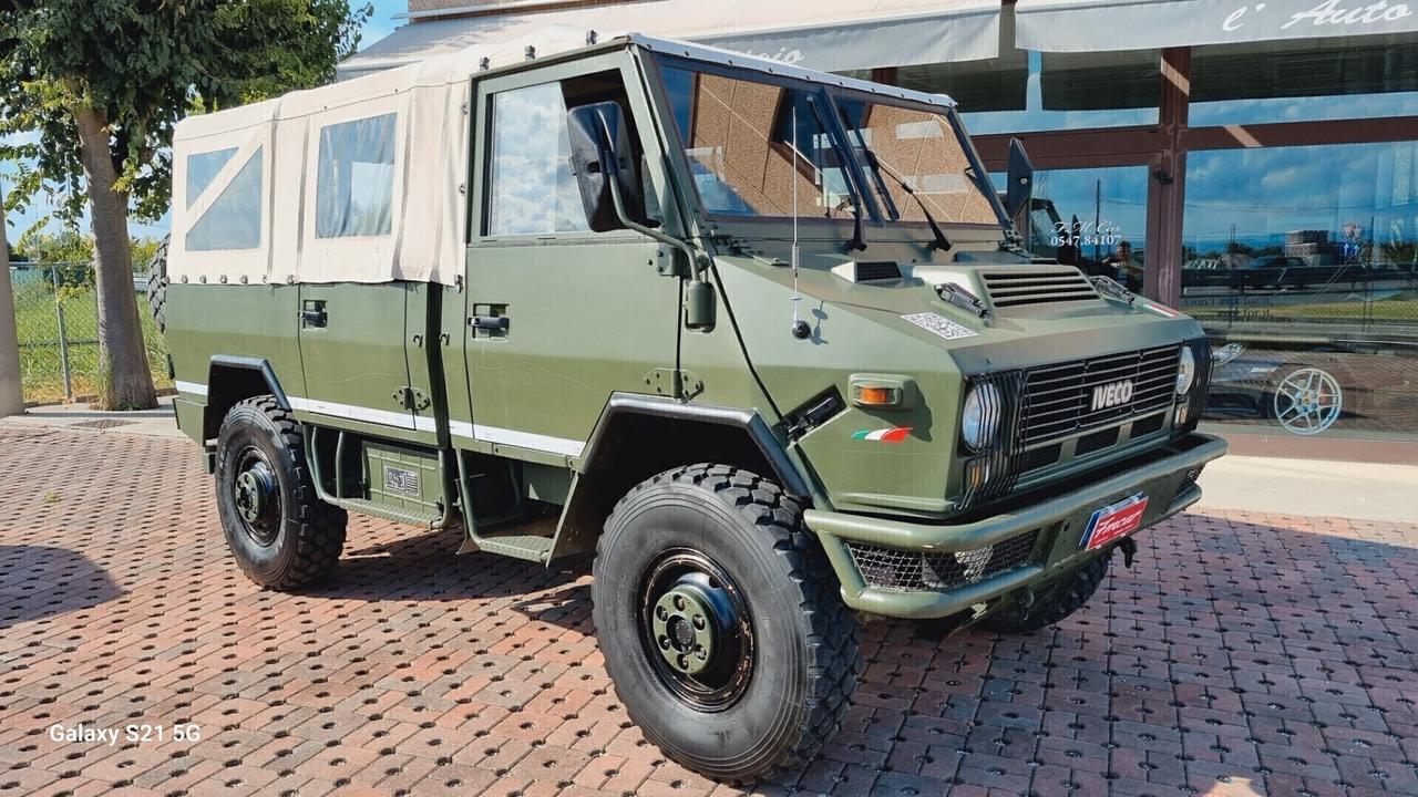 Iveco VM90 TORPEDO 2 4x4.Autocarro 7 Posti patente B