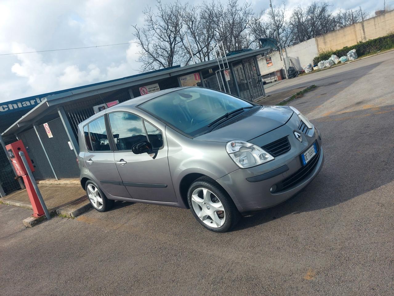 Renault Modus 1.5 dCi 85CV automatica