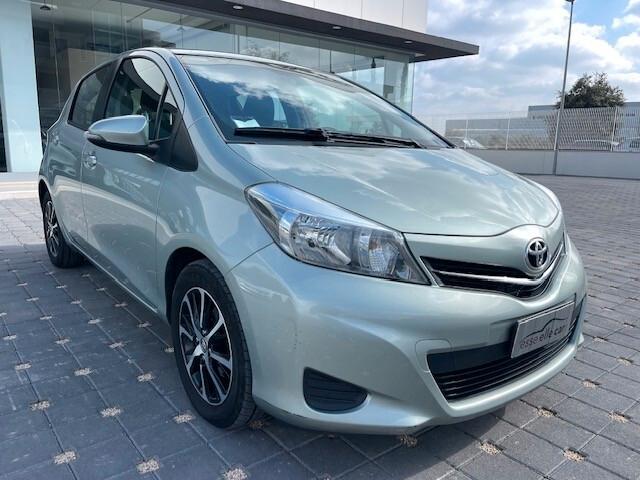 Toyota Yaris 1.4 D-4D 5 porte Lounge 2012